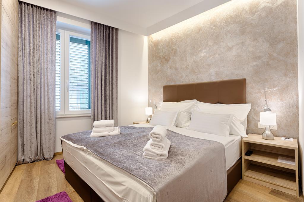 Central Pearl By Nono Ban Rooms Split Exterior foto