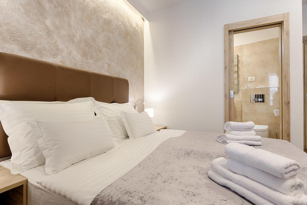 Central Pearl By Nono Ban Rooms Split Exterior foto