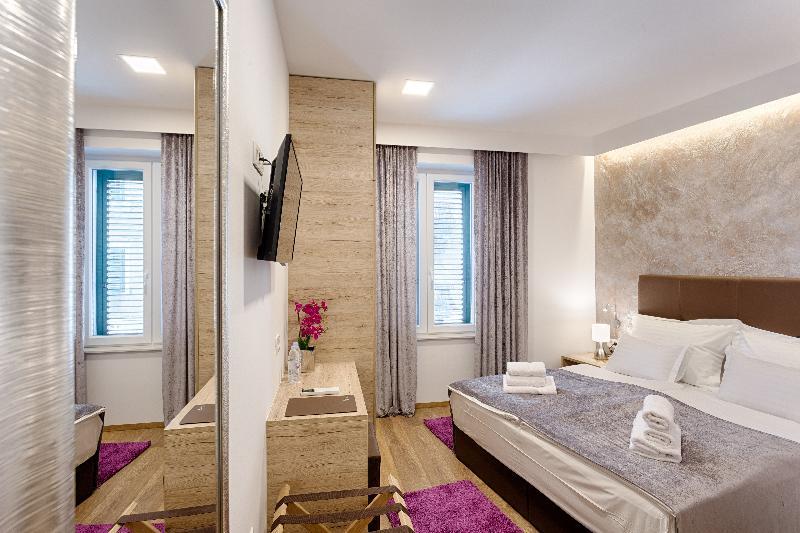 Central Pearl By Nono Ban Rooms Split Exterior foto